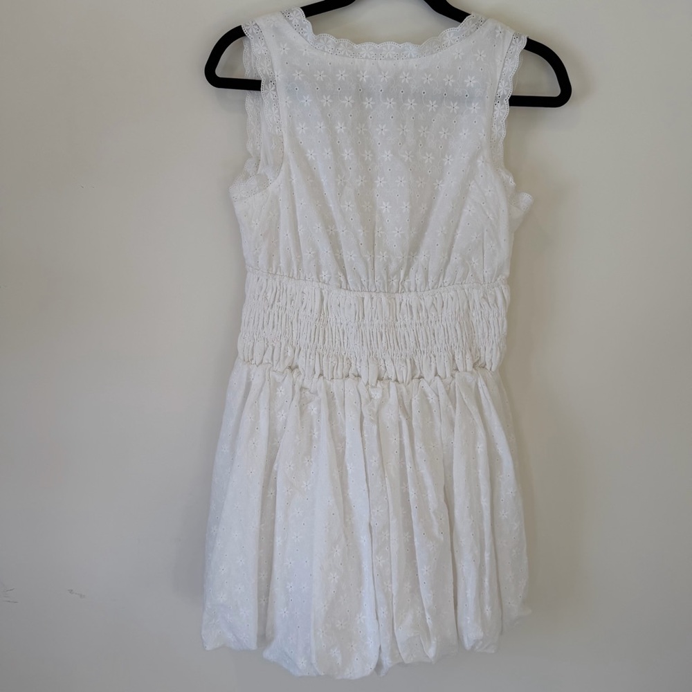 Princess Polly 100% Cotton White Eyelet Smocked Bubble Mini Dress Size 6 NWT